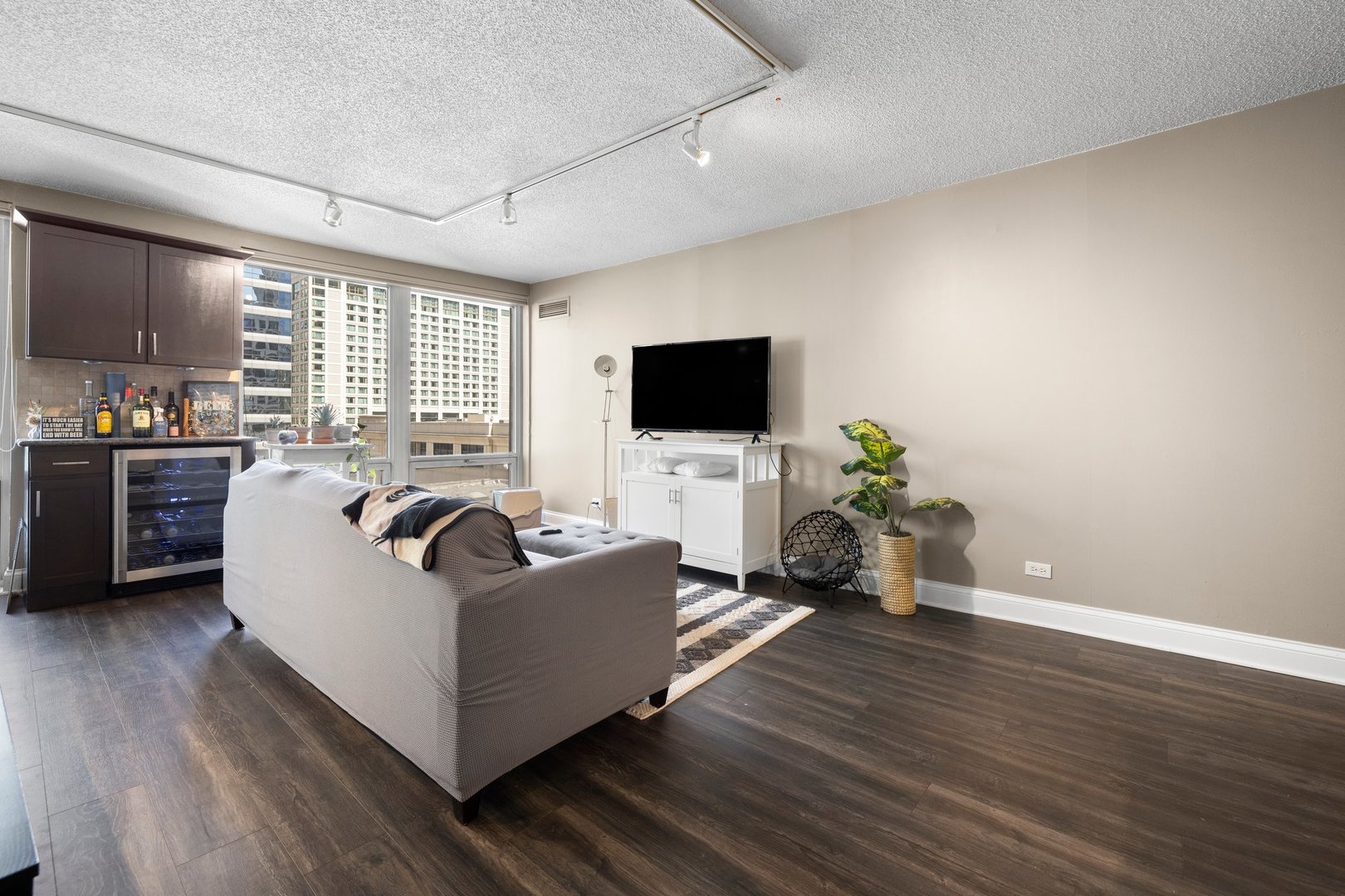 440 N WABASH Avenue 1106