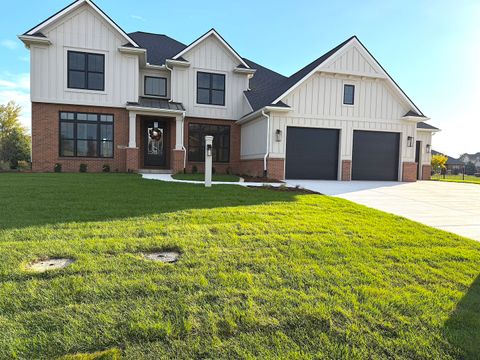 Photo of 2709 Castlerock Drive, Urbana, IL 61802 (MLS # 12469594) Photo of 2709 Castlerock Drive, Urbana, IL 61802 (MLS # 12469594)