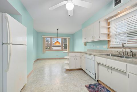 Tiny photo for 10609 S Kildare Avenue, Oak Lawn, IL 60453 (MLS # 12568808)