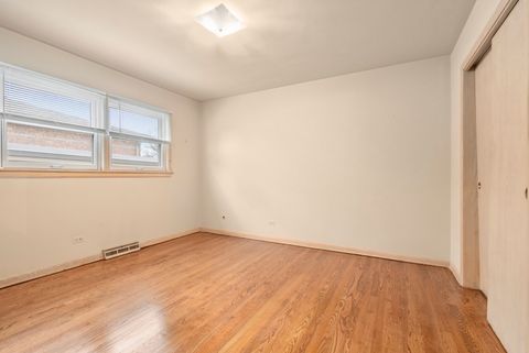 Tiny photo for 10609 S Kildare Avenue, Oak Lawn, IL 60453 (MLS # 12568808)