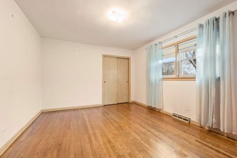 Tiny photo for 10609 S Kildare Avenue, Oak Lawn, IL 60453 (MLS # 12568808)