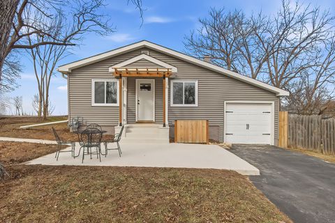 Photo of 5310 W Orchard Drive, McHenry, IL 60050 (MLS # 12574044)