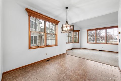 Tiny photo for 902 Derby Course, St. Charles, IL 60174 (MLS # 12586258)