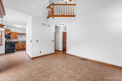 Tiny photo for 902 Derby Course, St. Charles, IL 60174 (MLS # 12586258)