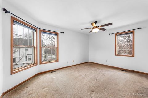 Tiny photo for 902 Derby Course, St. Charles, IL 60174 (MLS # 12586258)