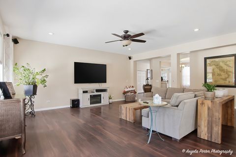 Tiny photo for 1906 Hillside Lane, McHenry, IL 60051 (MLS # 12594129)