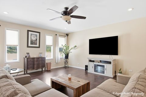 Tiny photo for 1906 Hillside Lane, McHenry, IL 60051 (MLS # 12594129)