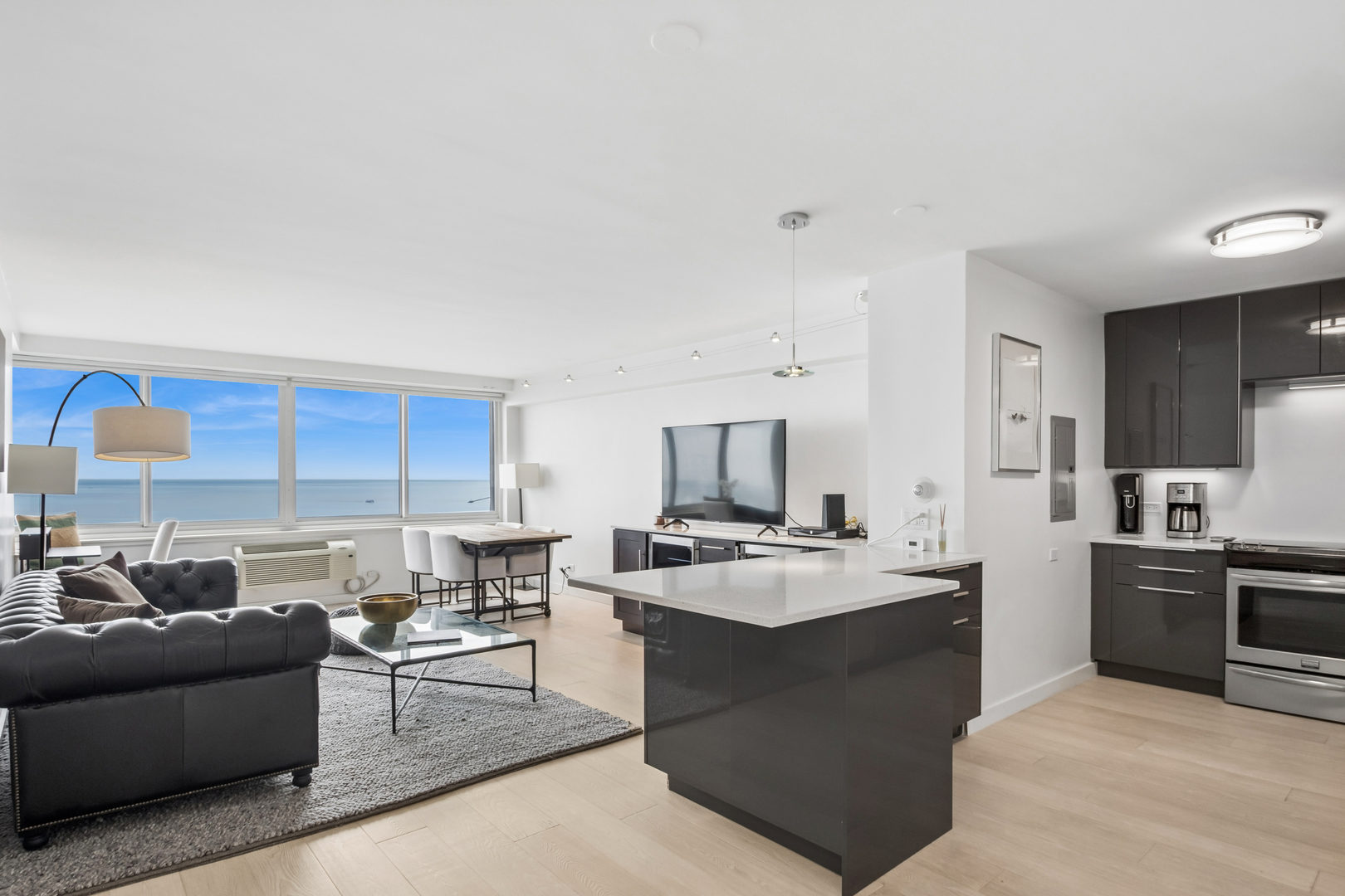 1440 N Lake Shore Drive 21G