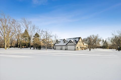 Tiny photo for 16W125 89th Street, Burr Ridge, IL 60527 (MLS # 12561841)