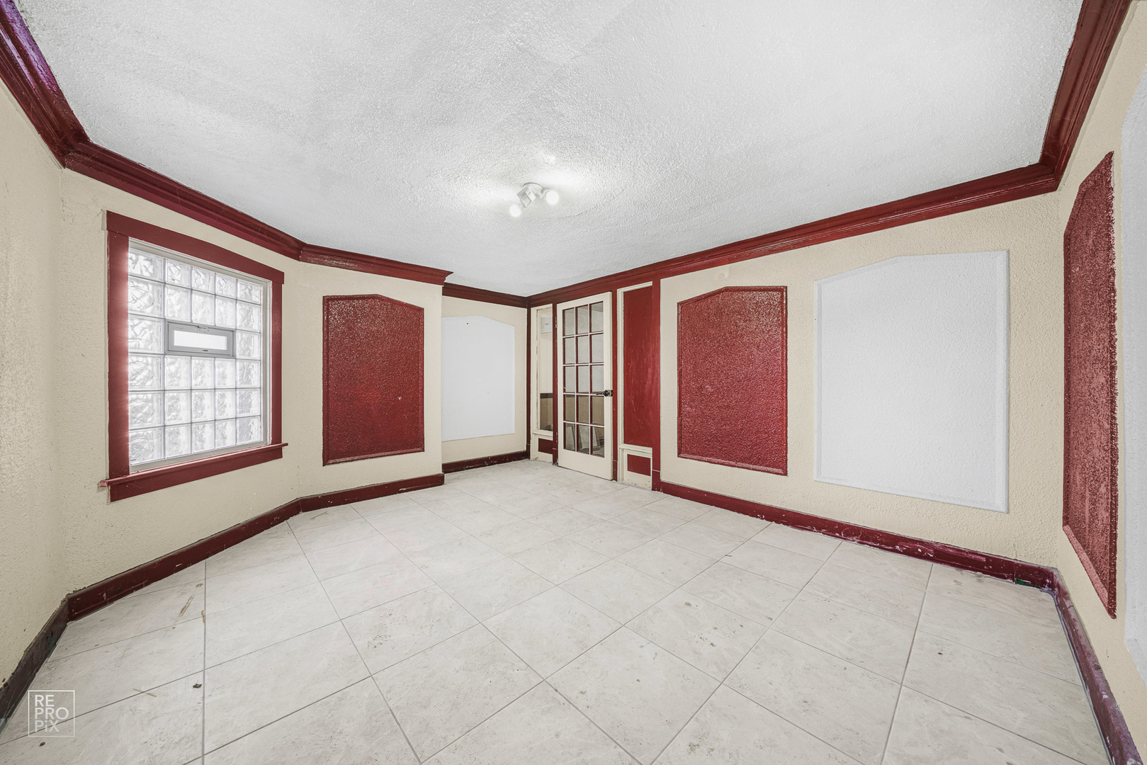 4039 W Van Buren Street