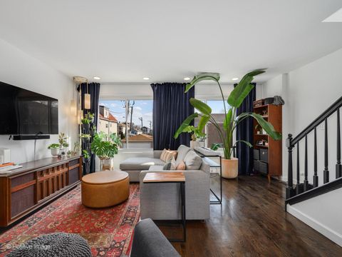 Tiny photo for 550 W 45TH Street, Chicago, IL 60609 (MLS # 12612035)