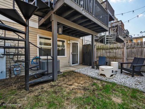 Tiny photo for 550 W 45TH Street, Chicago, IL 60609 (MLS # 12612035)