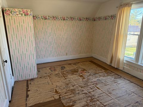 Tiny photo for 621 E Garden Street, Freeport, IL 61032 (MLS # 12515237)