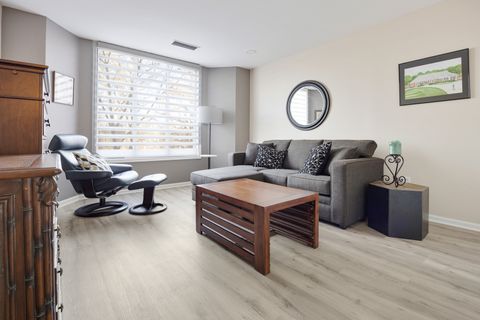 Tiny photo for 1401 Burr Oak Road #117B, Hinsdale, IL 60521 (MLS # 12579689)