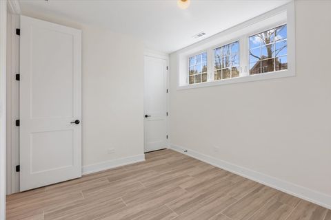 Tiny photo for 1304 W Winona Street #1S, Chicago, IL 60640 (MLS # 12569592)