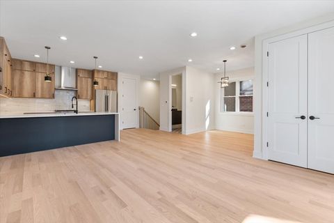 Tiny photo for 1304 W Winona Street #1S, Chicago, IL 60640 (MLS # 12569592)