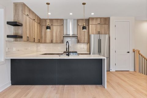 Tiny photo for 1304 W Winona Street #1S, Chicago, IL 60640 (MLS # 12569592)