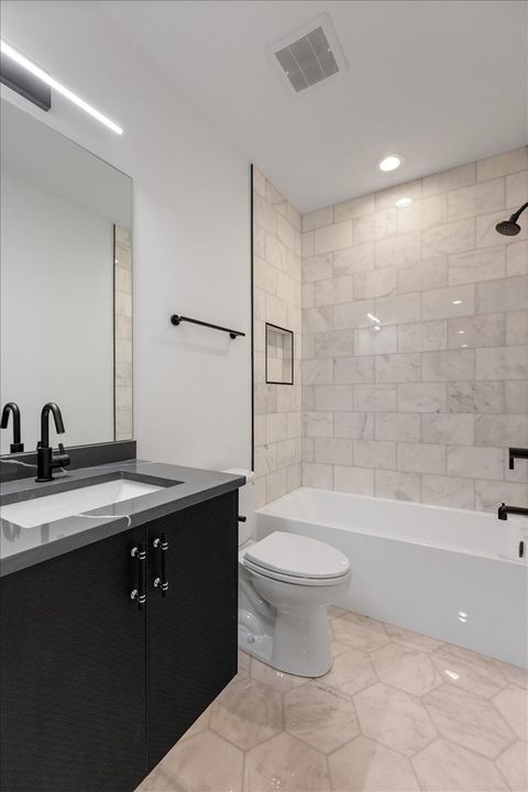 Tiny photo for 1304 W Winona Street #1S, Chicago, IL 60640 (MLS # 12569592)