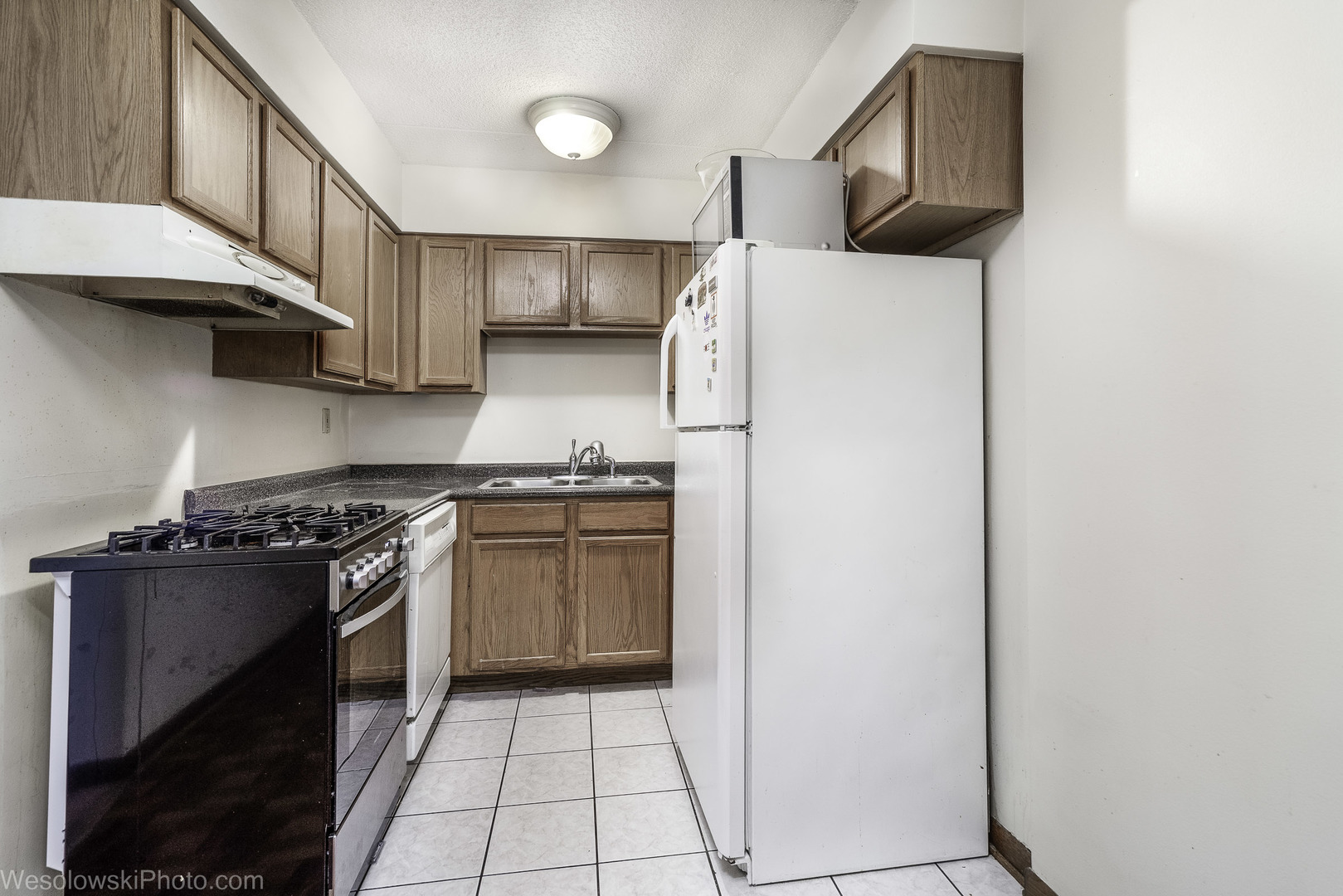 577 FAIRWAY VIEW Drive 1J