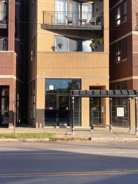 2806 W Chicago Avenue Chicago IL 60622