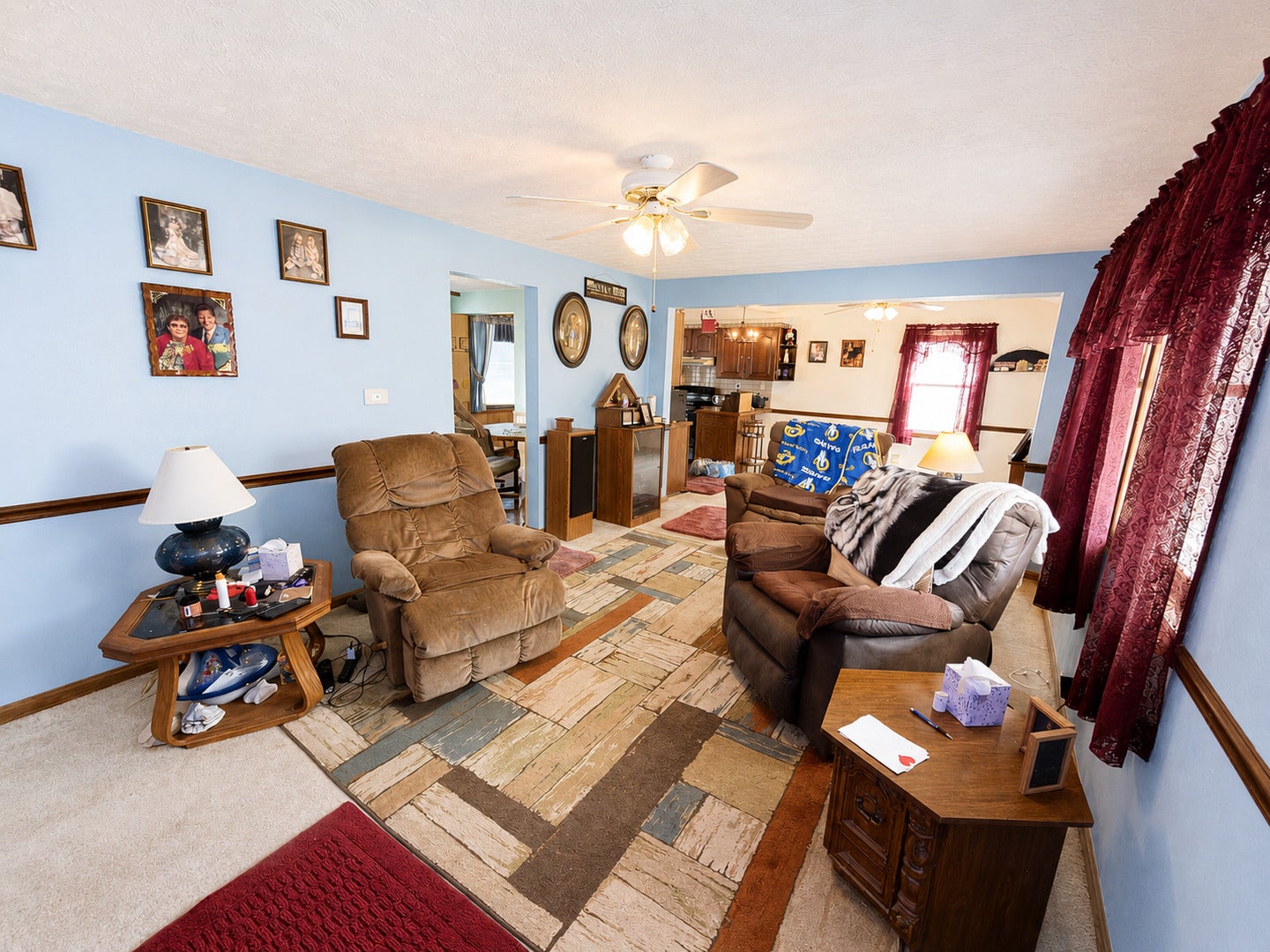 834 W 7th Street