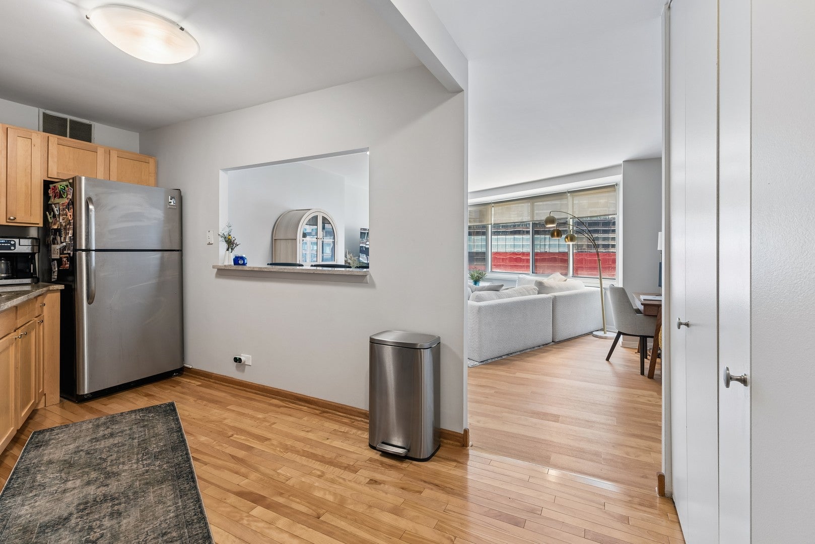 211 E Ohio Street 1115