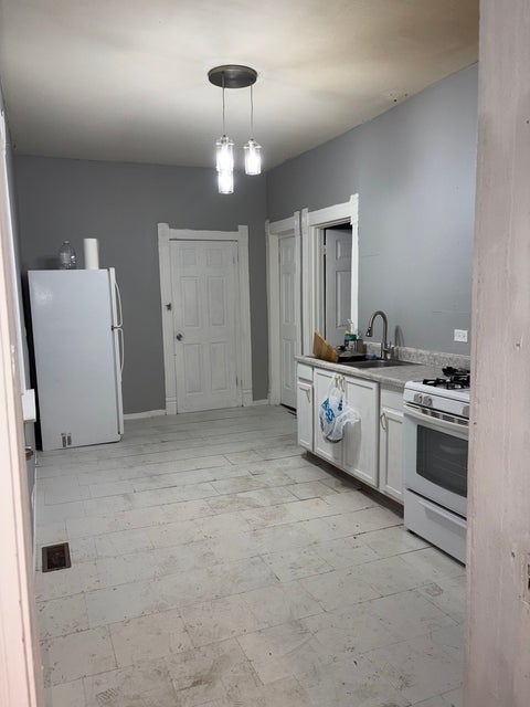 Tiny photo for 7226 S Peoria Street, Chicago, IL 60621 (MLS # 12675564)