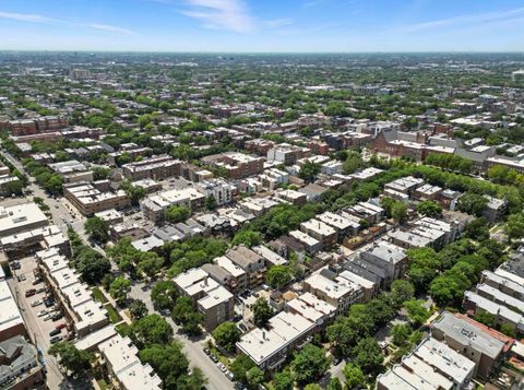 Tiny photo for 1431 W Cuyler Avenue #1S, Chicago, IL 60613 (MLS # 12401970)
