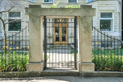Tiny photo for 1431 W Cuyler Avenue #1S, Chicago, IL 60613 (MLS # 12401970)