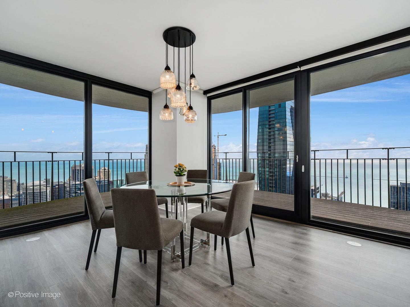 225 N Columbus Drive 6705