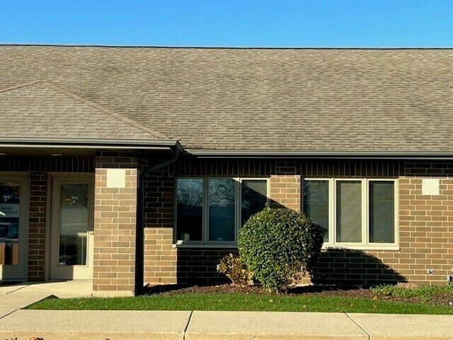 755 Mcardle Drive E