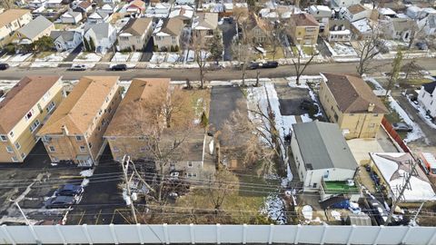 Tiny photo for 1940 N 19th Avenue, Melrose Park, IL 60160 (MLS # 12532946)