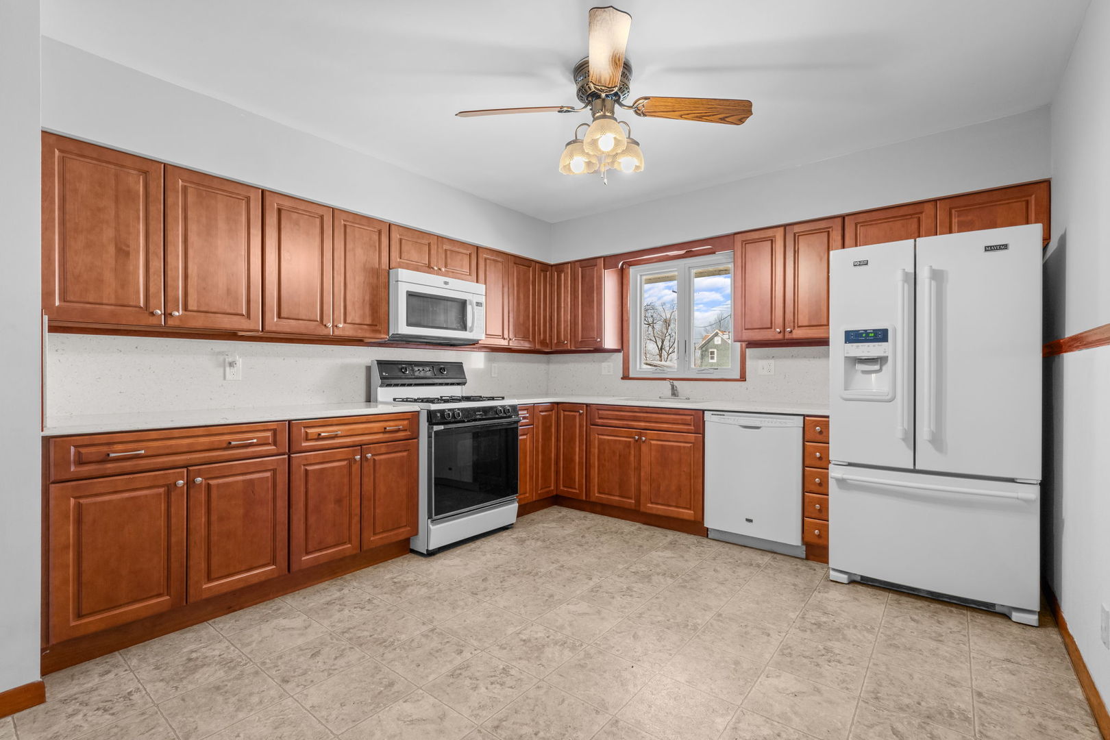 29 W Oak Street