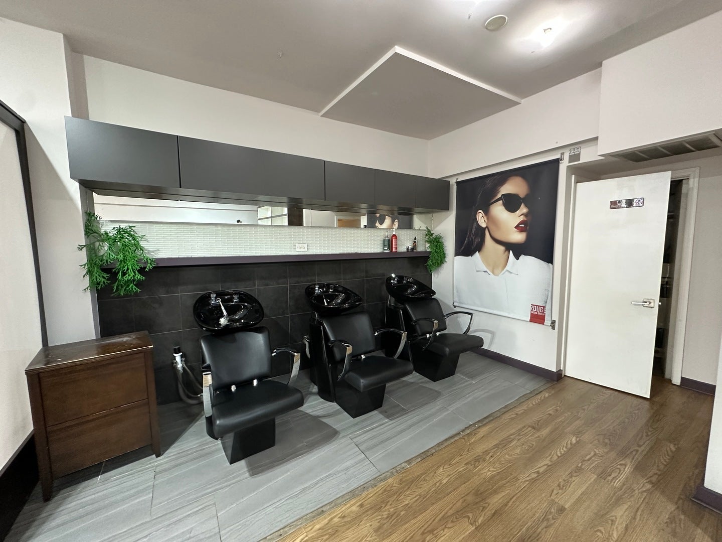 936 W Diversey Parkway 2