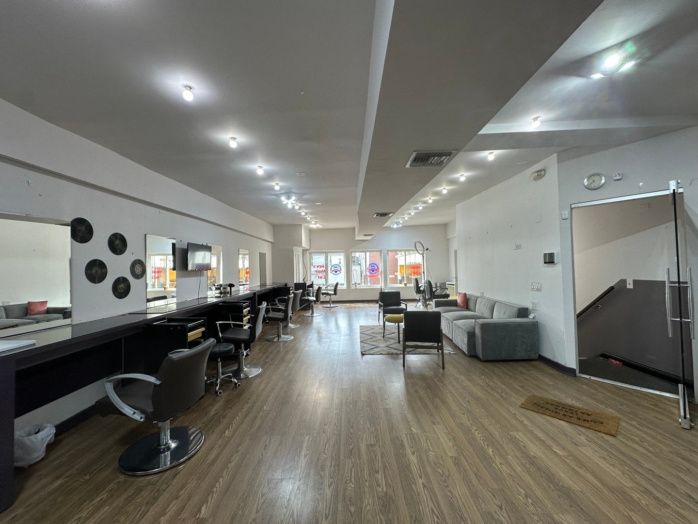 936 W Diversey Parkway 2