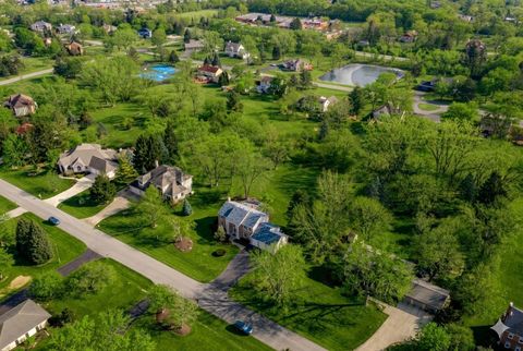 Tiny photo for 25707 N Eagle Drive, Mundelein, IL 60060 (MLS # 12577226)