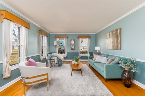 Tiny photo for 25707 N Eagle Drive, Mundelein, IL 60060 (MLS # 12577226)