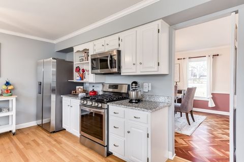 Tiny photo for 25707 N Eagle Drive, Mundelein, IL 60060 (MLS # 12577226)