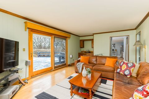 Tiny photo for 25707 N Eagle Drive, Mundelein, IL 60060 (MLS # 12577226)