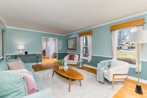 Tiny photo for 25707 N Eagle Drive, Mundelein, IL 60060 (MLS # 12577226)