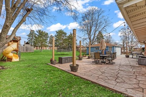 Tiny photo for 8836 W 93rd Place, Hickory Hills, IL 60457 (MLS # 12604882)