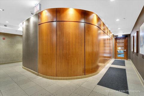 Tiny photo for 201 N Westshore Drive #1006, Chicago, IL 60601 (MLS # 12614177)