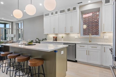 Tiny photo for Chicago, IL 60614 (MLS # 12468096)