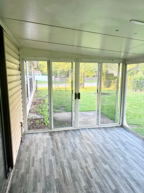 Tiny photo for 1943 Towner Lane, Glendale Heights, IL 60139 (MLS # 12503782)