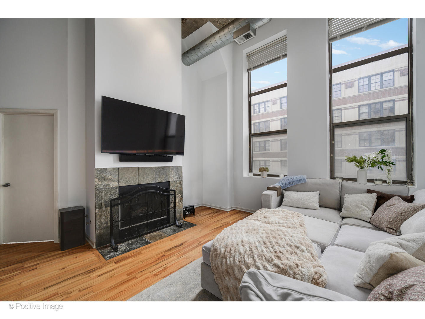 758 N Larrabee Street 514