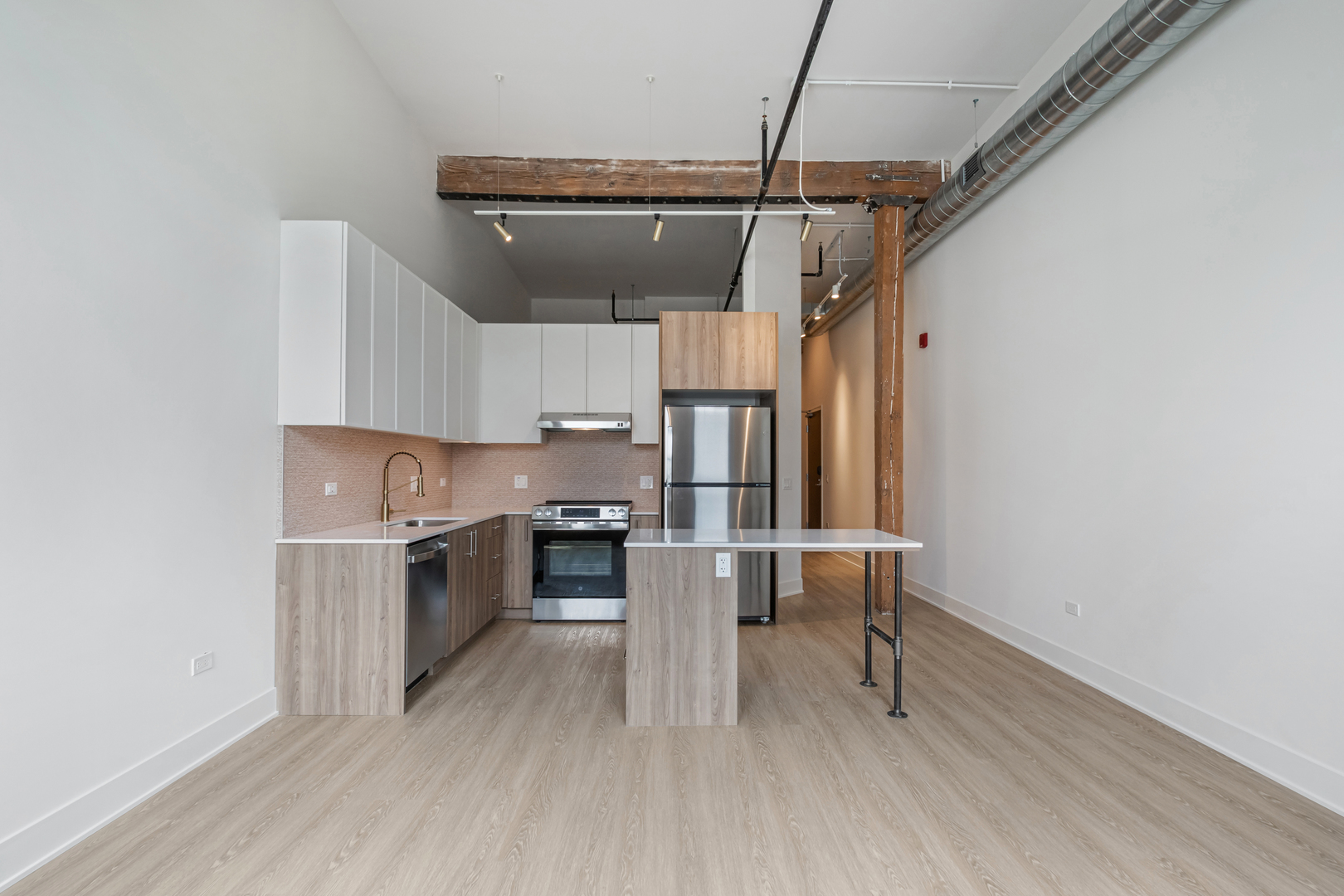 1040 W Huron Street 307