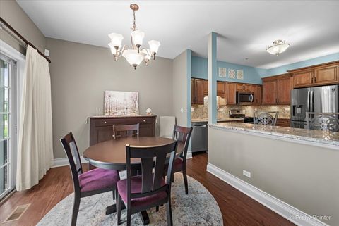 Tiny photo for 715 Riding Lane #715, St. Charles, IL 60174 (MLS # 12615704)