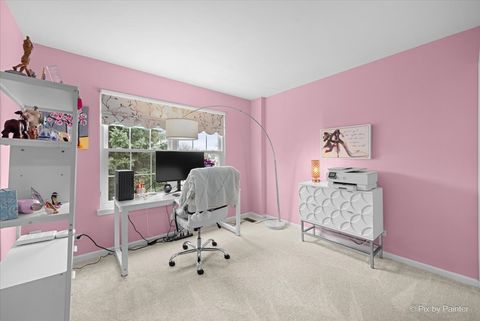 Tiny photo for 715 Riding Lane #715, St. Charles, IL 60174 (MLS # 12615704)