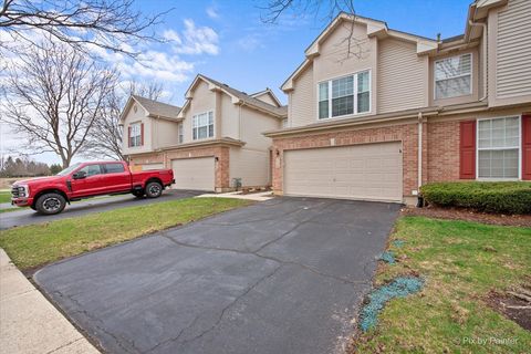 Tiny photo for 715 Riding Lane #715, St. Charles, IL 60174 (MLS # 12615704)