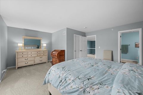 Tiny photo for 715 Riding Lane #715, St. Charles, IL 60174 (MLS # 12615704)